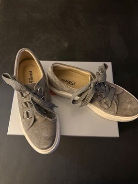 Vaneli Light Gray Suede Casual Lace-Up Sneaker